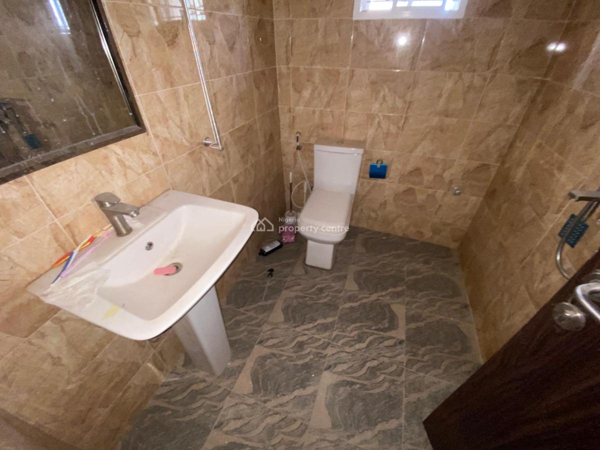 3 Bedroom Terrace Duplex with Maid Room, in a Secured Estate, Asokoro District, Abuja, Terraced Duplex for Rent