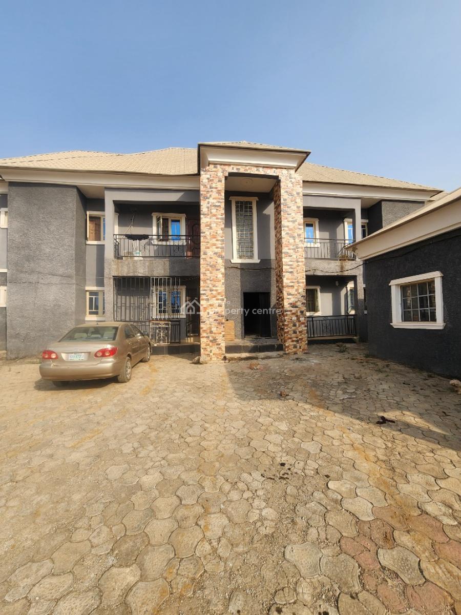 Luxury Three Bedroom Block of Flat, Dawaki District, Dawaki, Gwarinpa, Abuja, Flat / Apartment for Rent