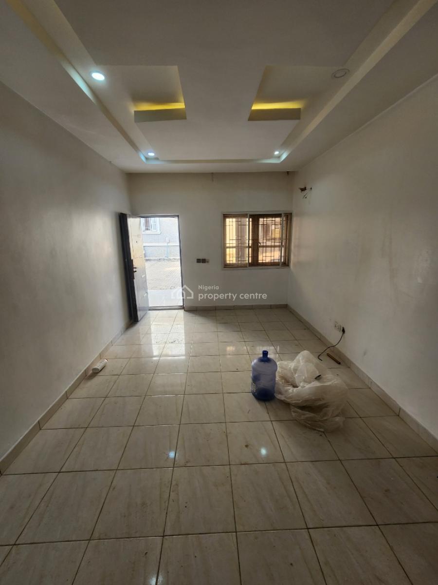 Luxury Two Bedroom Block of Flat, Dawaki District, Dawaki, Gwarinpa, Abuja, Flat / Apartment for Rent