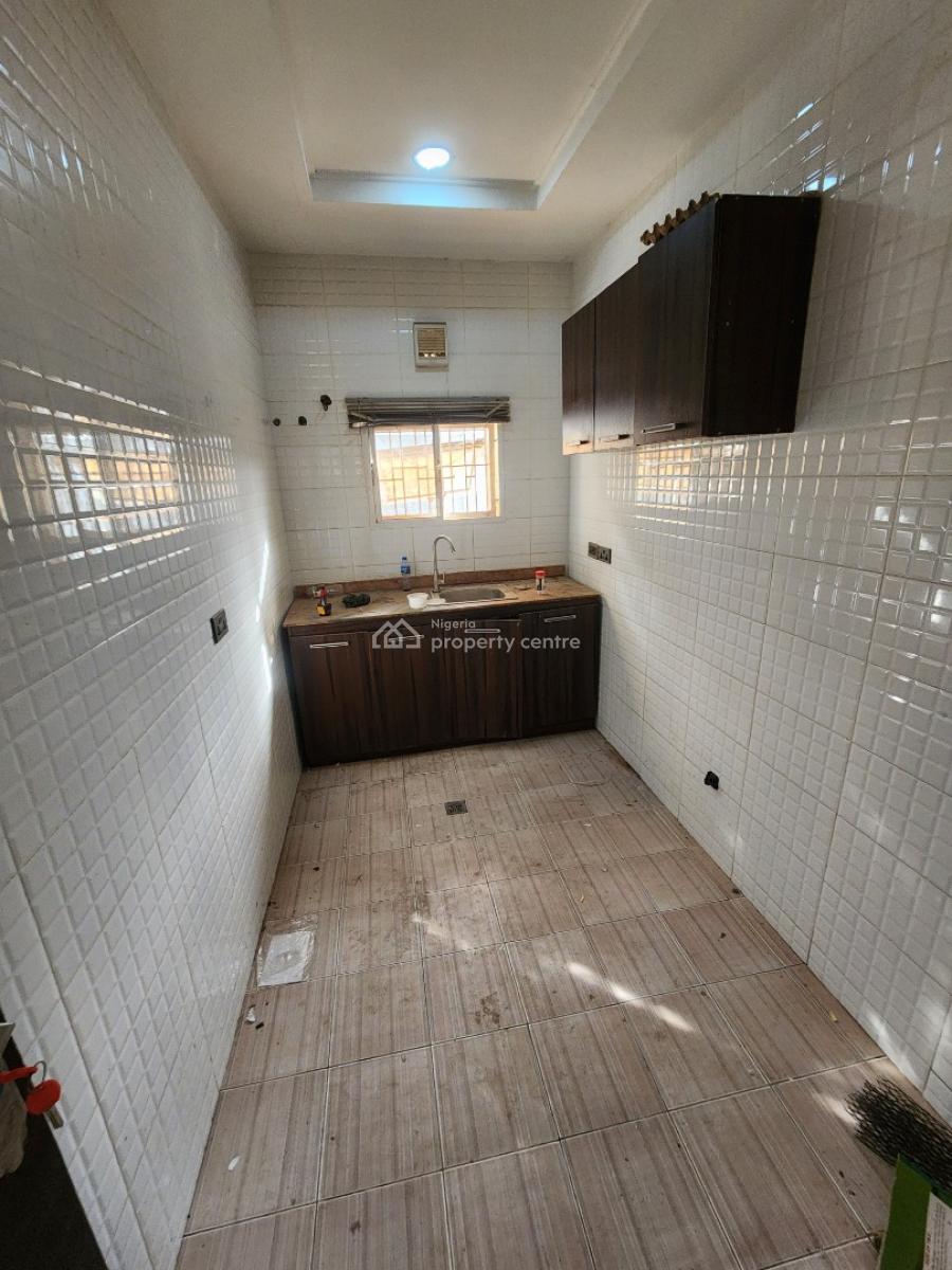 Luxury Two Bedroom Block of Flat, Dawaki District, Dawaki, Gwarinpa, Abuja, Flat / Apartment for Rent