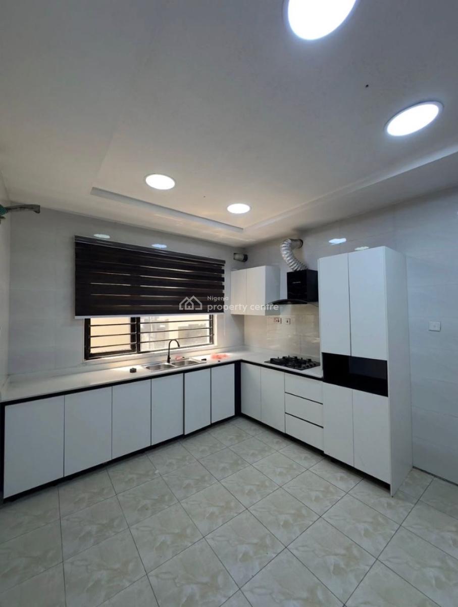 Luxury 3 Bedroom Apartment, Lekki, Right, Lekki, Lagos, Flat / Apartment for Rent