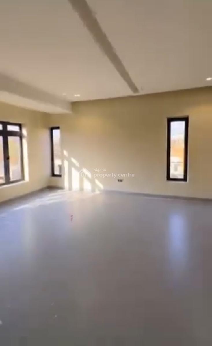 4bedrooms Semi Detached with Bq, Tarred Road, Guzape District, Abuja, Semi-detached Duplex for Rent