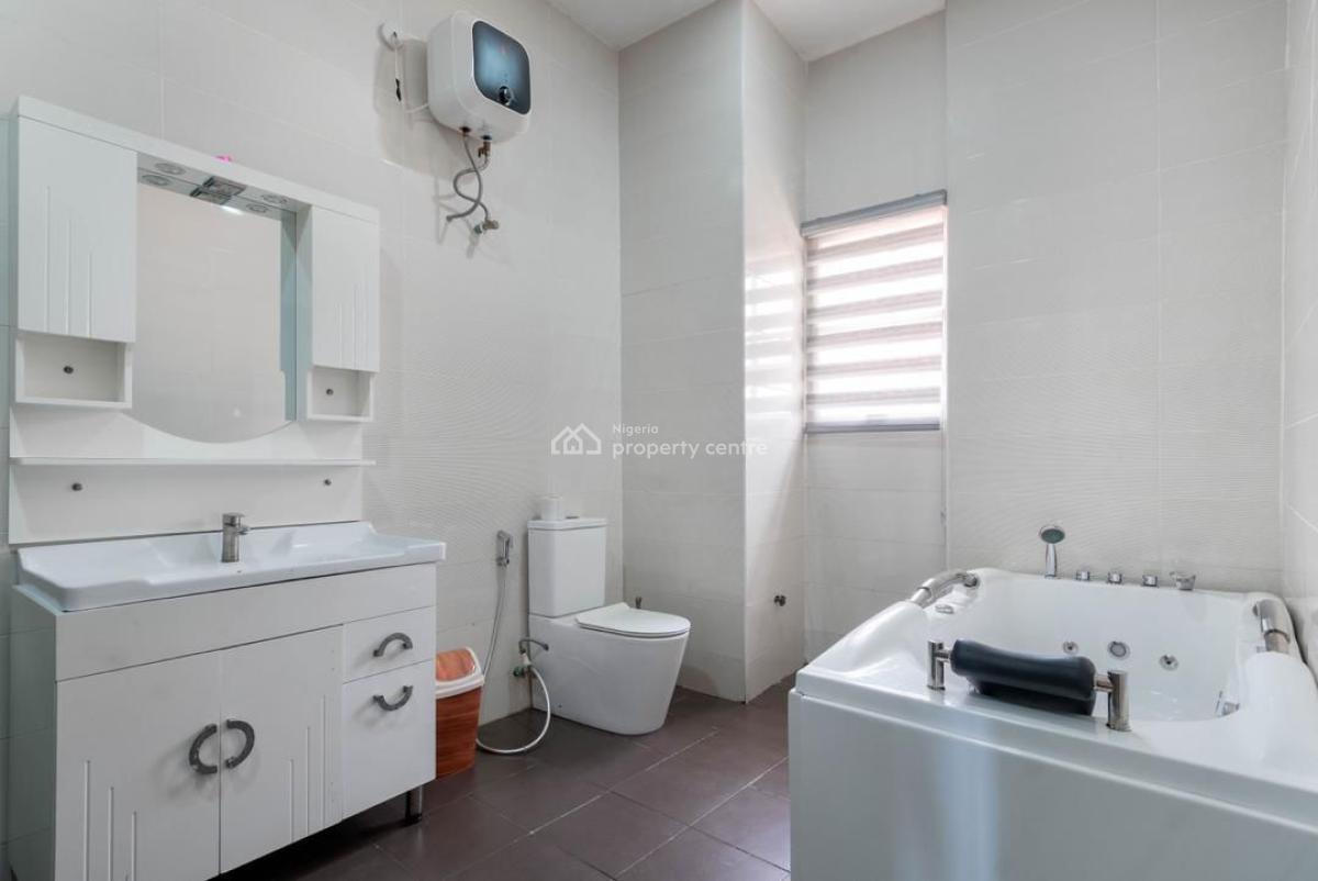 Luxury 3-bedroom Apartment with Housekeeping and Swimming Pool, Snooker, Superfast Wifi and 24hrs Power Supply, Lekki, Lagos, Flat / Apartment Short Let