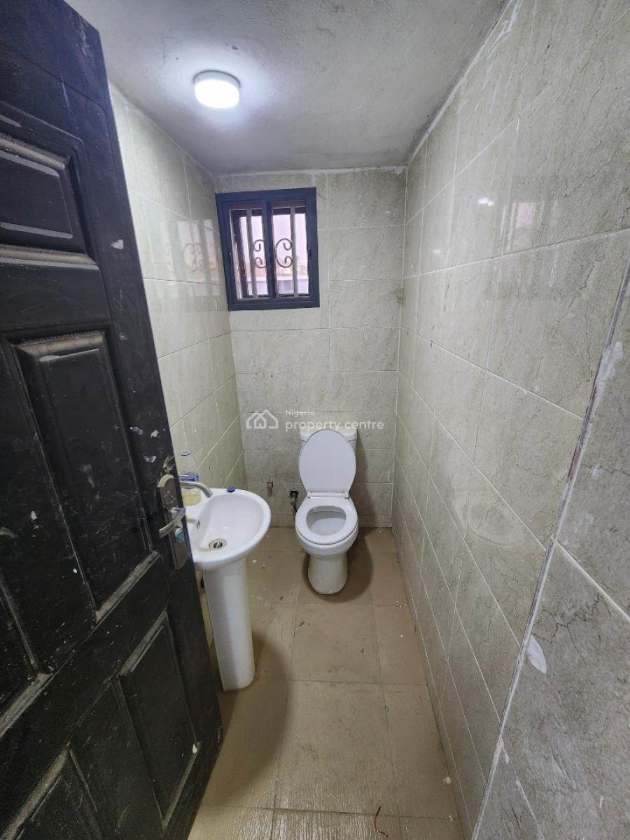 Newly Built One Bedroom Block of Flat, Dawaki District., Dawaki, Gwarinpa, Abuja, Flat / Apartment for Rent