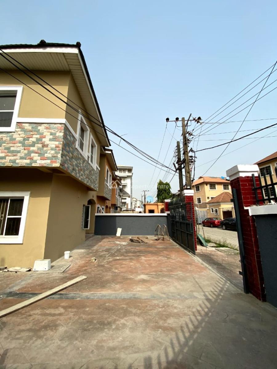 Specious 3 Bedroom Semi Detached Duplex with Bq, Lekki Conservation, Lekki Expressway, Lekki, Lagos, Semi-detached Duplex for Rent