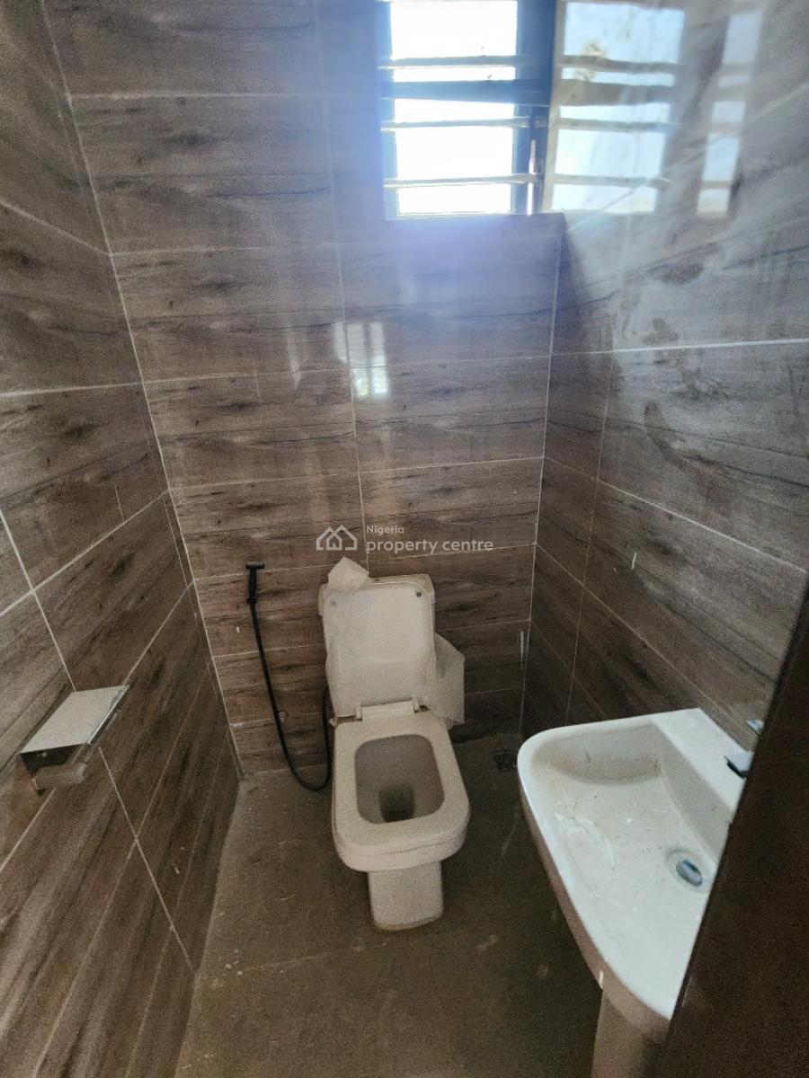 Luxury Two Bedroom Block of Flat, News Engineering Dawaki, Dawaki, Gwarinpa, Abuja, Flat / Apartment for Rent