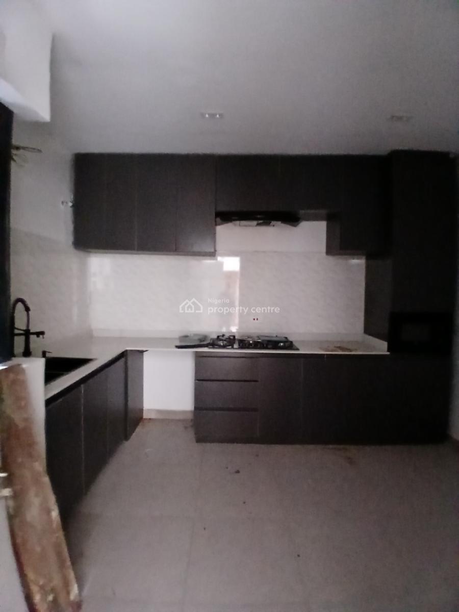 3 Bedroom En-suite Serviced Flat with 24/7 Power Supply, Fitted Kitche, Ikate, Lekki, Lagos, Flat / Apartment for Rent