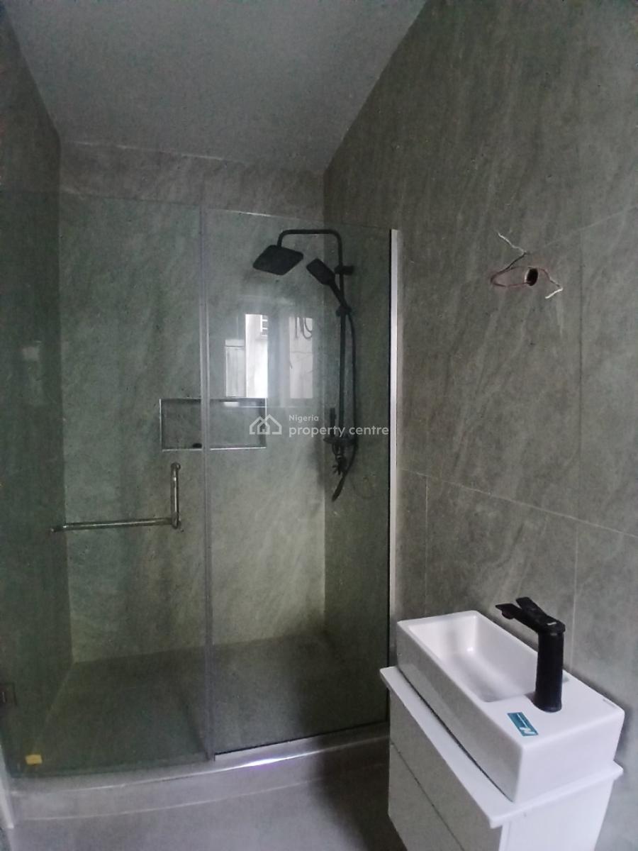 3 Bedroom En-suite Serviced Flat with 24/7 Power Supply, Fitted Kitche, Ikate, Lekki, Lagos, Flat / Apartment for Rent
