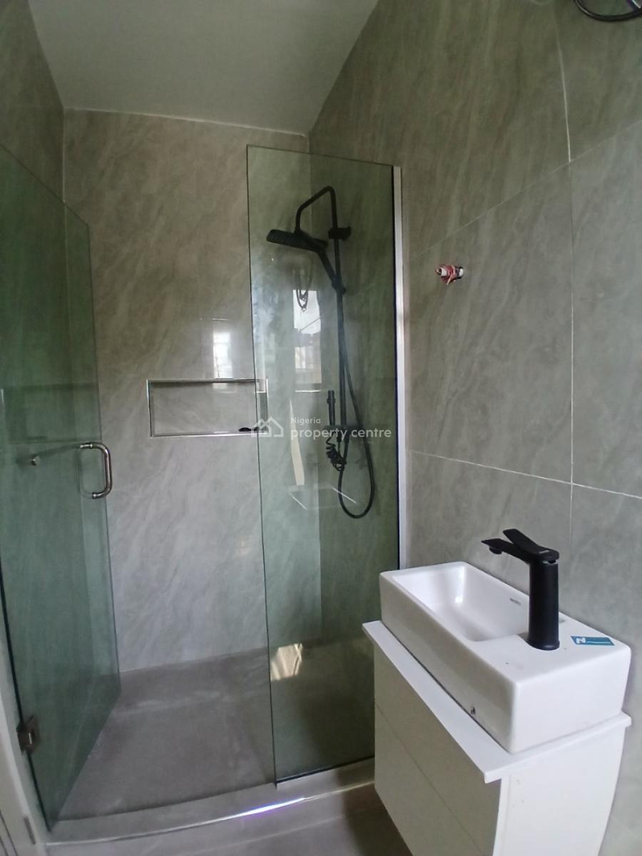 3 Bedroom En-suite Serviced Flat with 24/7 Power Supply, Fitted Kitche, Ikate, Lekki, Lagos, Flat / Apartment for Rent