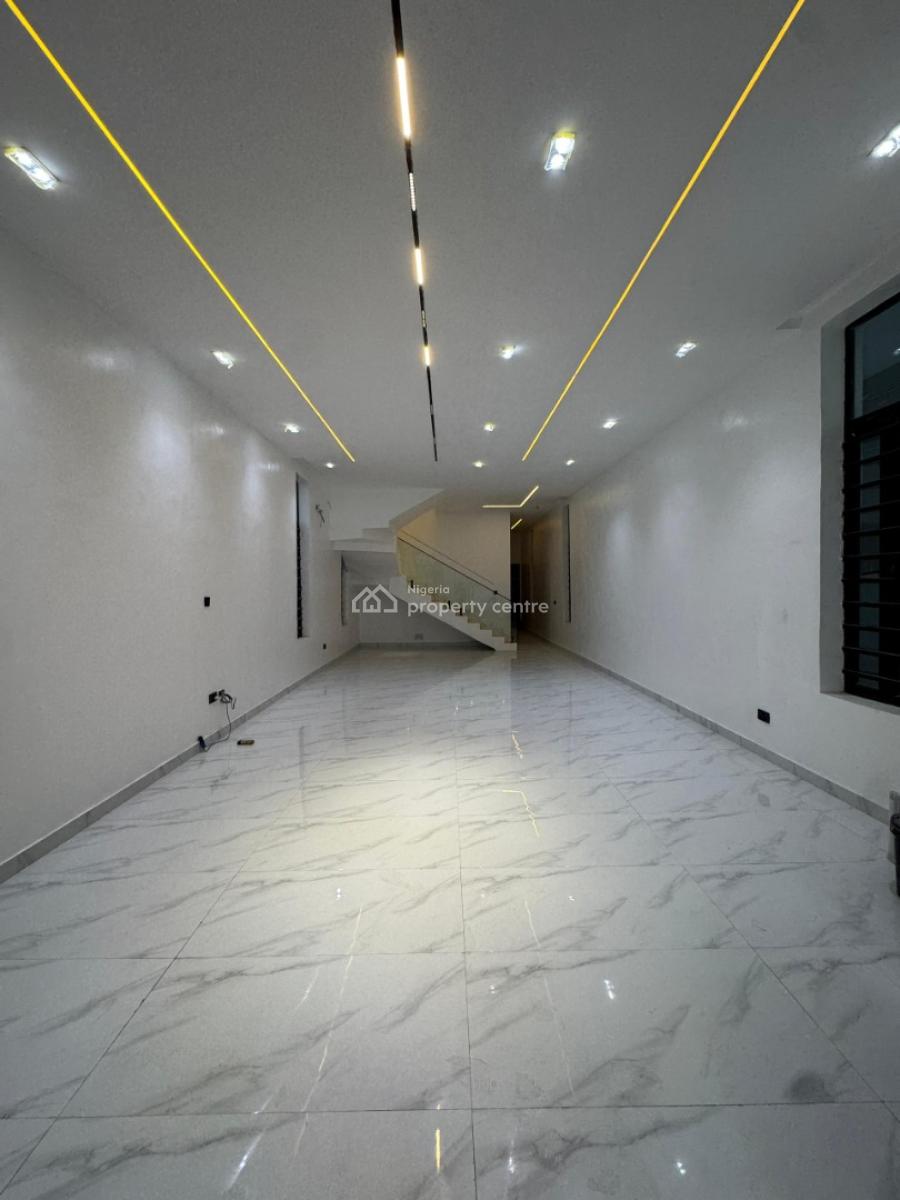 Self Serviced  Luxury 5  Bedroom Duplex with a Pool, Ikota Lekki, Ikota, Lekki, Lagos, House for Sale