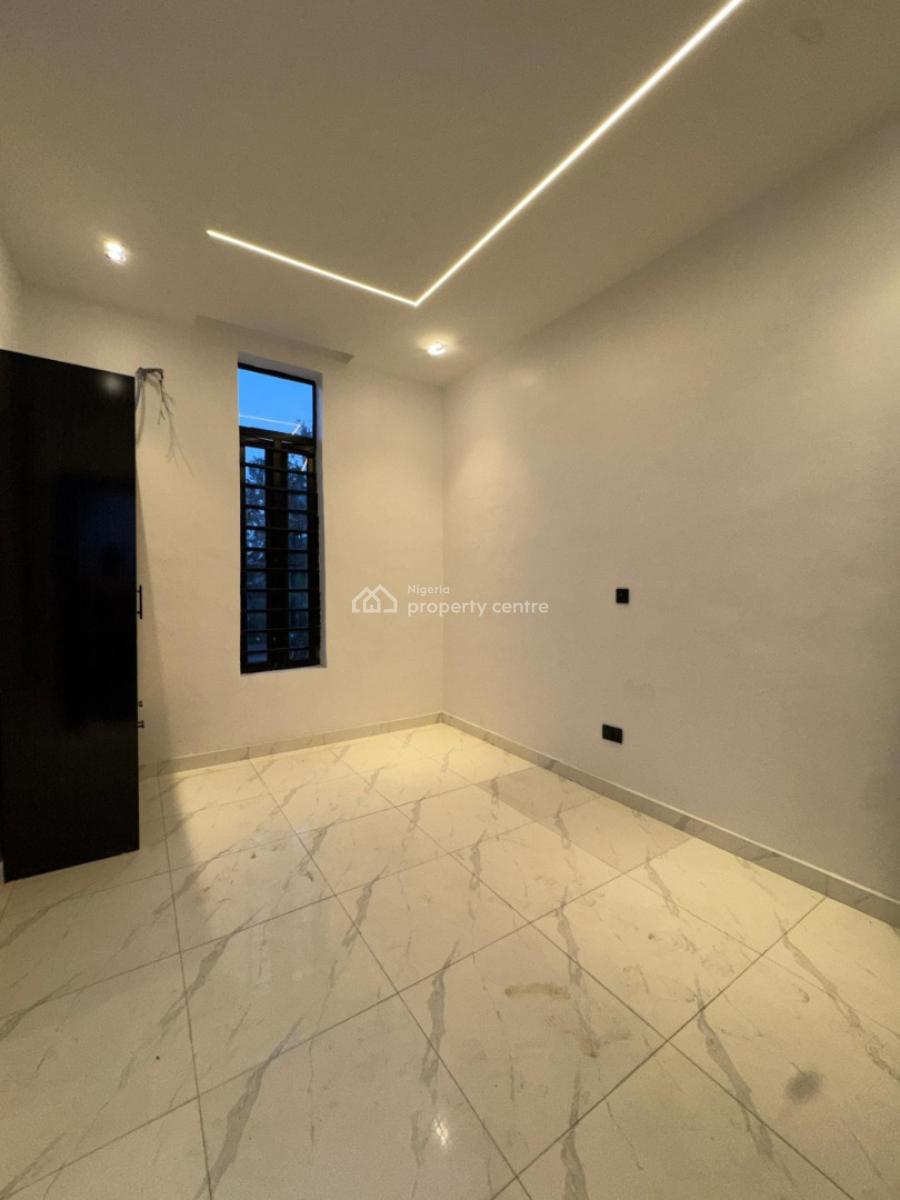 Self Serviced  Luxury 5  Bedroom Duplex with a Pool, Ikota Lekki, Ikota, Lekki, Lagos, House for Sale