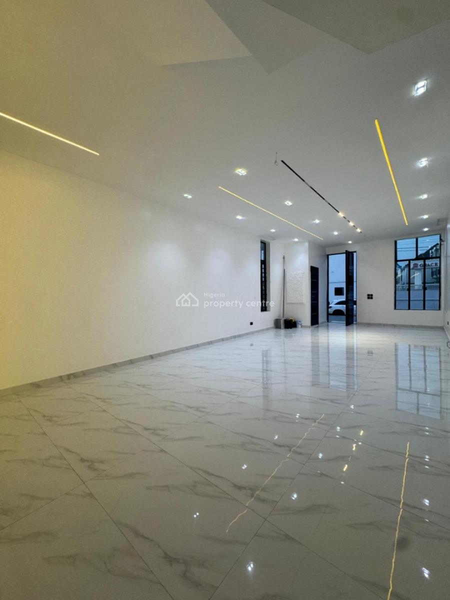 Self Serviced  Luxury 5  Bedroom Duplex with a Pool, Ikota Lekki, Ikota, Lekki, Lagos, House for Sale