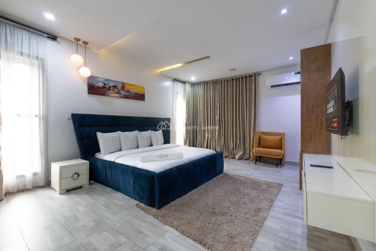 Well Furnished 3 Bedroom with Modern Features Avail From Today, Your Luxury Stay in Lekki. Comfort, Style, and Serenity All in One!, Lekki Phase 1, Lekki, Lagos, Flat / Apartment Short Let
