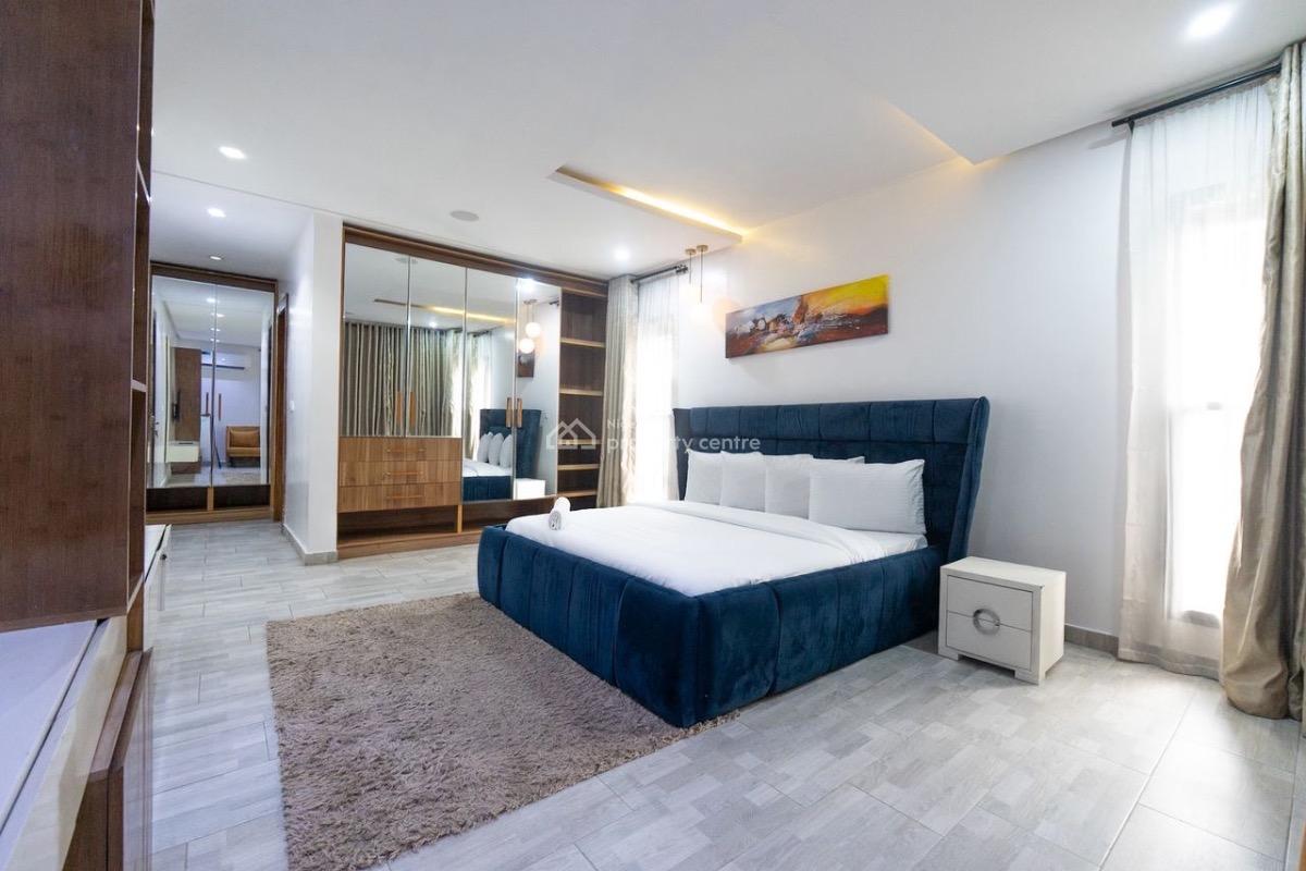 Well Furnished 3 Bedroom with Modern Features Avail From Today, Your Luxury Stay in Lekki. Comfort, Style, and Serenity All in One!, Lekki Phase 1, Lekki, Lagos, Flat / Apartment Short Let