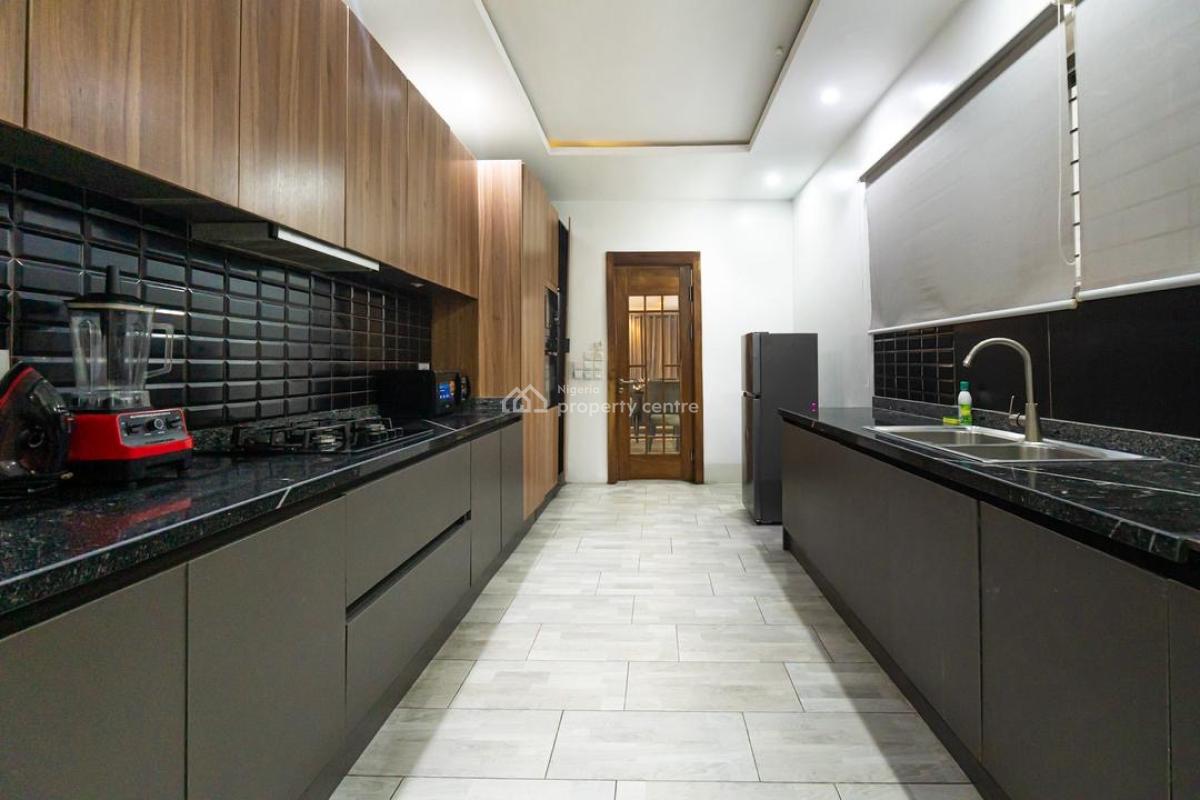 Well Furnished 3 Bedroom with Modern Features Avail From Today, Your Luxury Stay in Lekki. Comfort, Style, and Serenity All in One!, Lekki Phase 1, Lekki, Lagos, Flat / Apartment Short Let