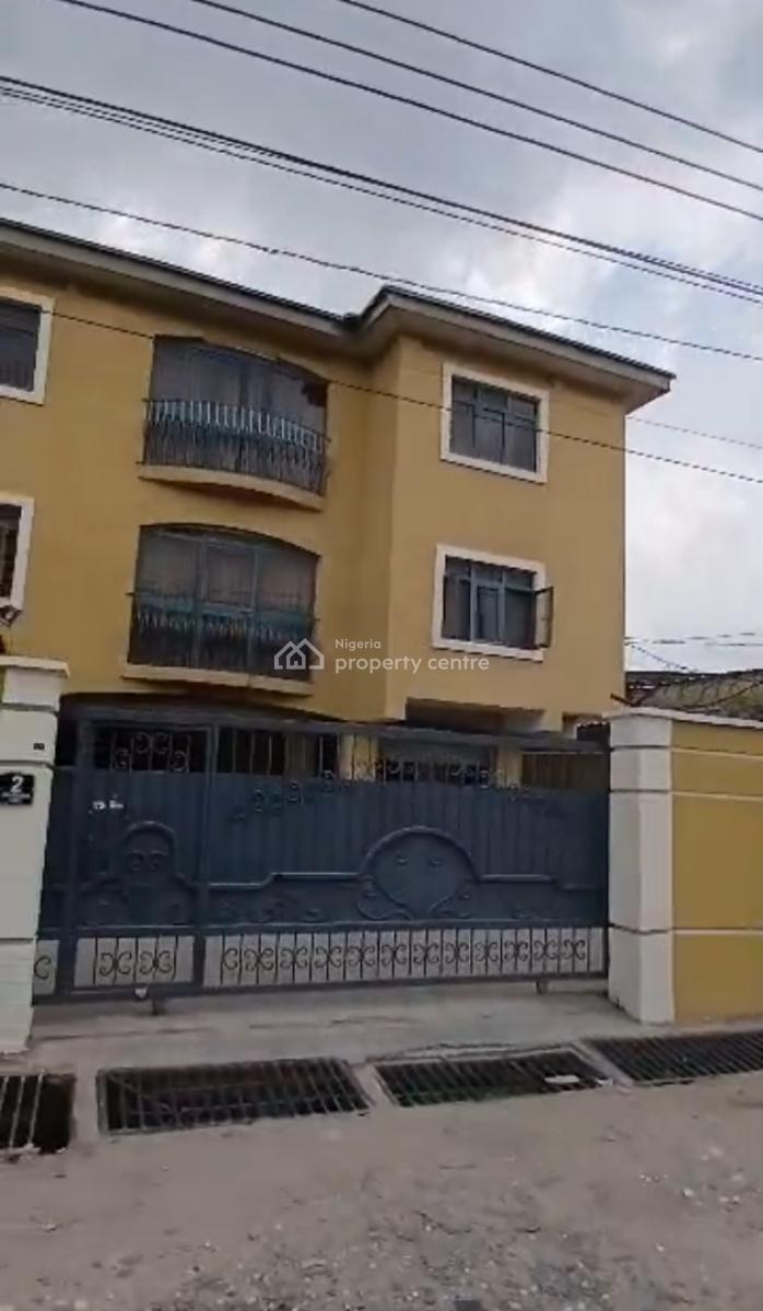 Block of 4 Flats of 3 Bedrooms and 2 Bedrooms, Pedro, Gbagada, Lagos, Block of Flats for Sale