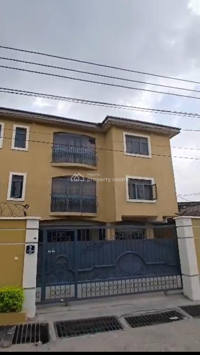 Block of 4 Flats of 3 Bedrooms and 2 Bedrooms, Pedro, Gbagada, Lagos, Block of Flats for Sale
