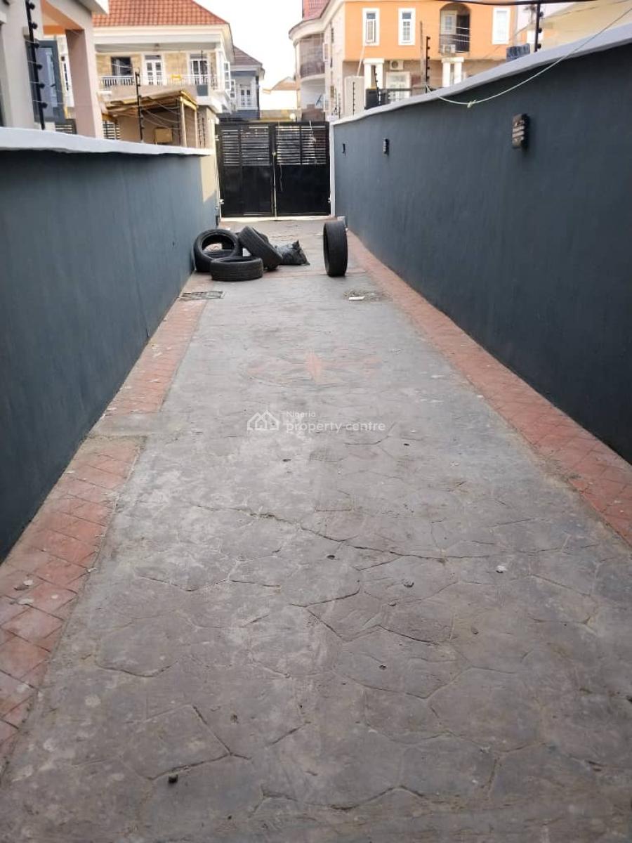 Luxury Four  Bedroom Semi Detached with Bq, Chevron Lekki, Lekki Phase 2, Lekki, Lagos, Semi-detached Duplex for Rent