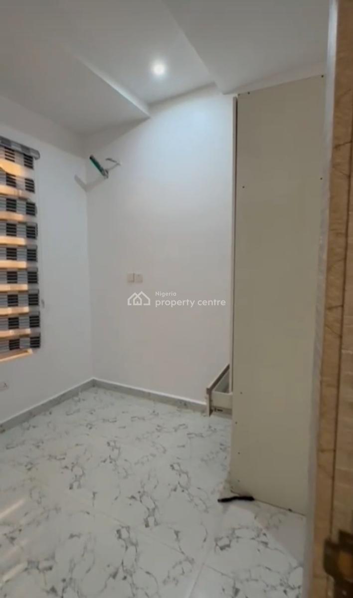 Shared Apartment, Van Daniel Estate, Orchid, Lekki, Lagos, Flat / Apartment for Rent