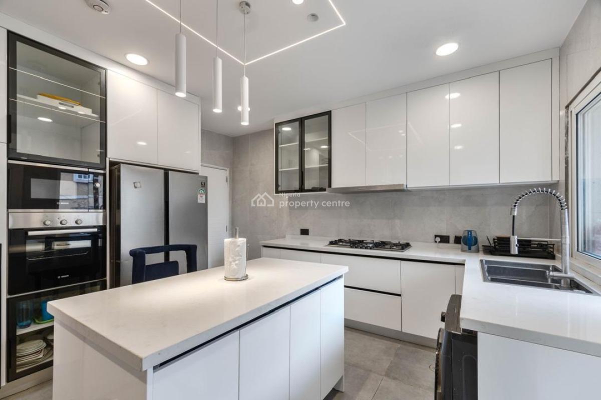 Luxury Three Bedroom Apartment with Luxury Finishes, Lekki Phase 1, Lekki, Lagos, Flat / Apartment Short Let