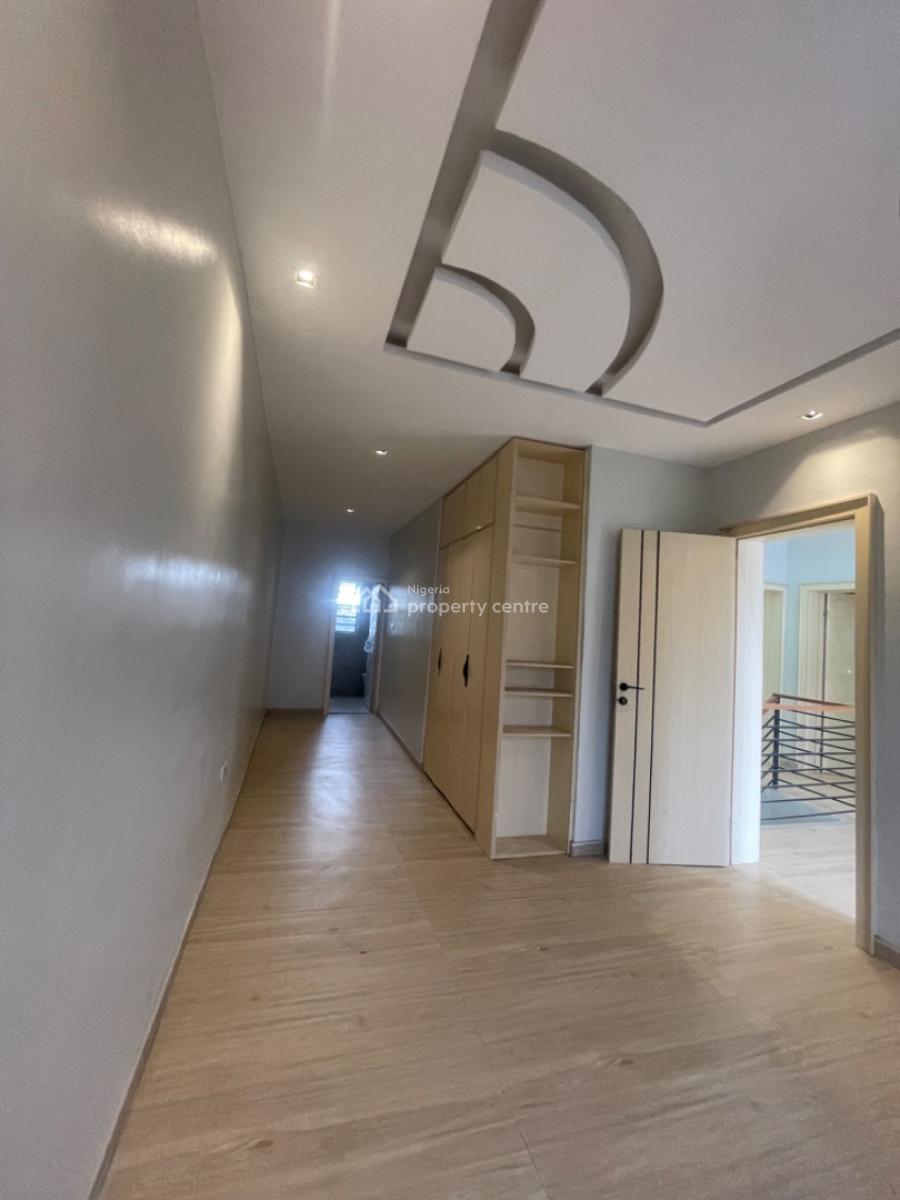 4 Bedroom House with a Large Bq, Gbagada, Gbagada, Lagos, Detached Duplex for Sale