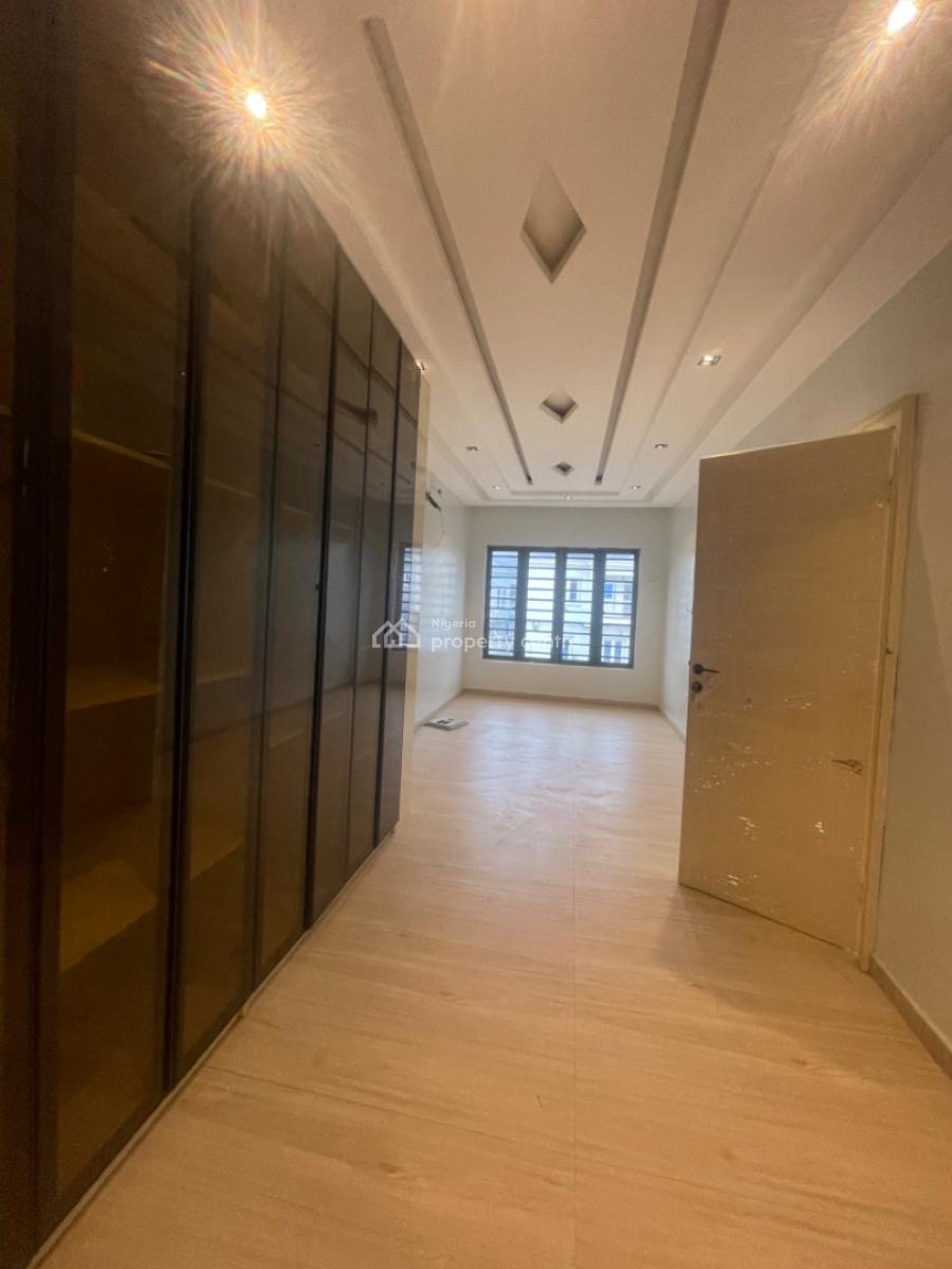 4 Bedroom House with a Large Bq, Gbagada, Gbagada, Lagos, Detached Duplex for Sale