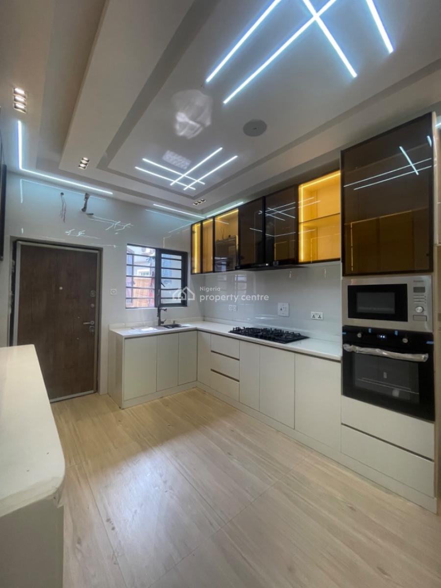 4 Bedroom House with a Large Bq, Gbagada, Gbagada, Lagos, Detached Duplex for Sale