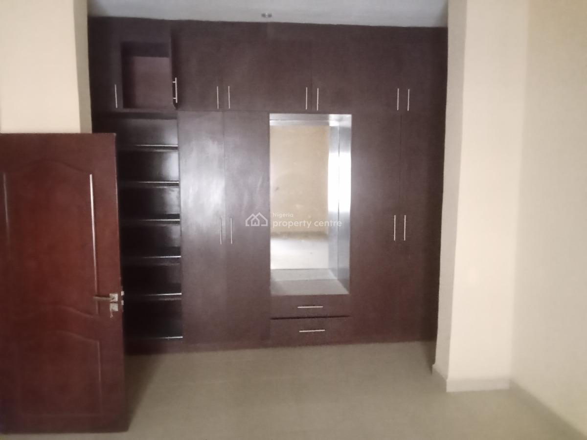 8 Bedroom Detached Duplex with 2 Unit One Bedroom Flat Boys Quarter, Private Developed Phase 1, Nigeria Army Housing Estate Kurudu Abuja Fc, Kurudu, Abuja, Detached Duplex for Sale