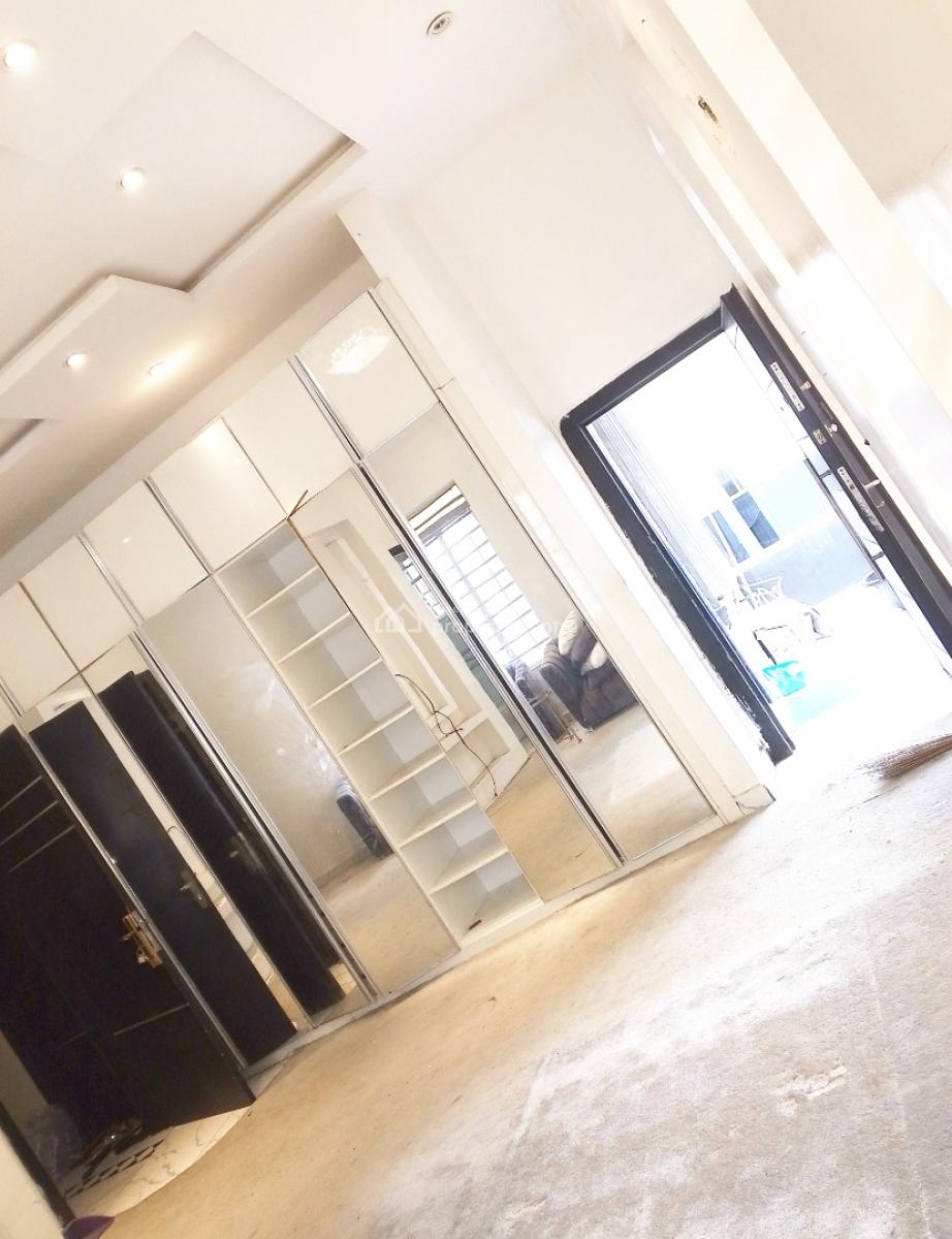 Nice and Standard Spacious Master Bedroom, Serene and Secure Estate Shoprite Road Osapa London Lekki, Osapa, Lekki, Lagos, Self Contain (single Rooms) for Rent