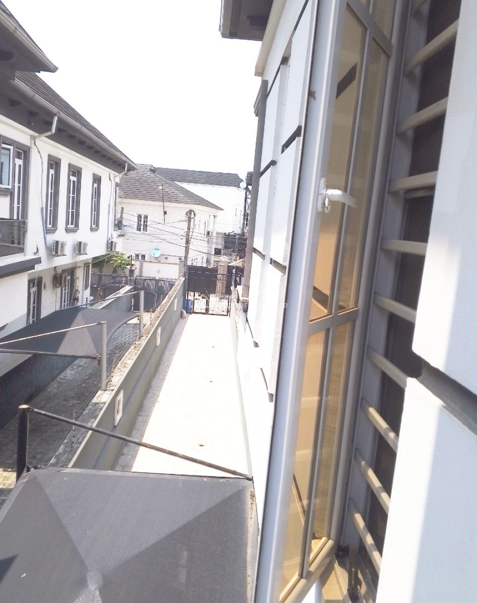 Nice and Standard Spacious Master Bedroom, Serene and Secure Estate Shoprite Road Osapa London Lekki, Osapa, Lekki, Lagos, Self Contain (single Rooms) for Rent