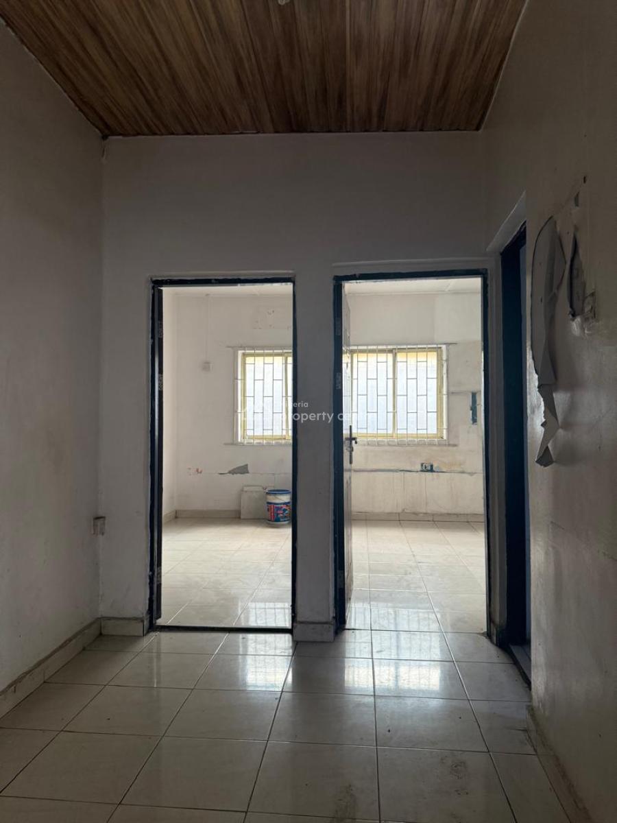 3 Bedroom  Bungalow, Self Compound, Omole Phase 2, Ikeja, Lagos, Detached Bungalow for Rent