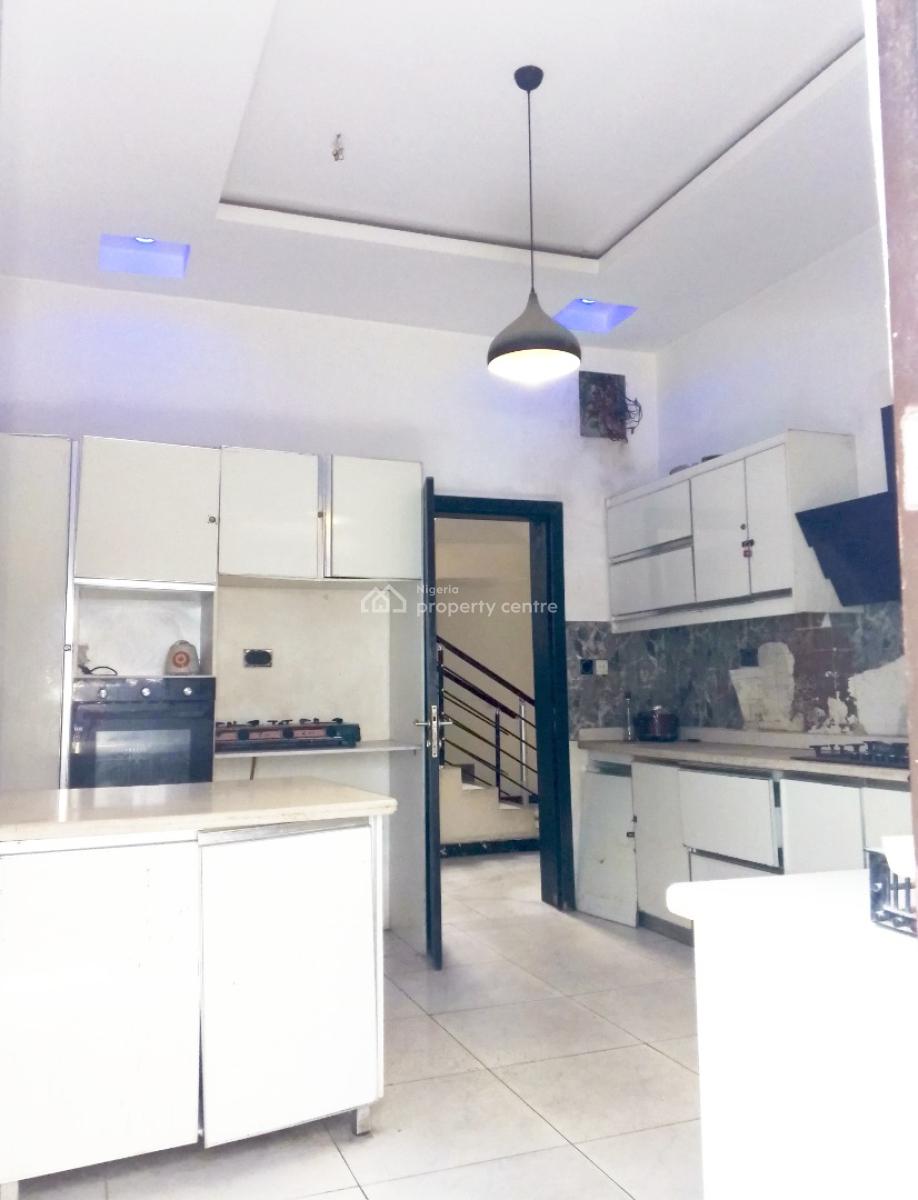 Nice and Standard Upstairs Self Con, Serene and Secure Estate Shoprite Road Osapa London Lekki, Osapa, Lekki, Lagos, Self Contain (single Rooms) for Rent