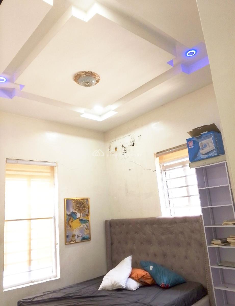 Nice and Standard Upstairs Self Con, Serene and Secure Estate Shoprite Road Osapa London Lekki, Osapa, Lekki, Lagos, Self Contain (single Rooms) for Rent