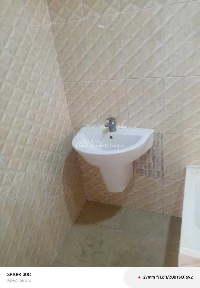 3 Bedroom Apartment with Boys Quarter, Lekki Phase 1, Lekki, Lagos, Flat / Apartment for Rent