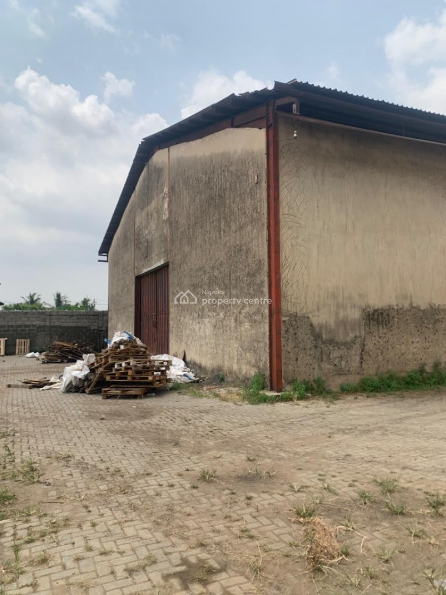 Warehouse, Salolo Bustop Lagos Abekaout Express Way, Abule Egba, Agege, Lagos, Warehouse for Rent