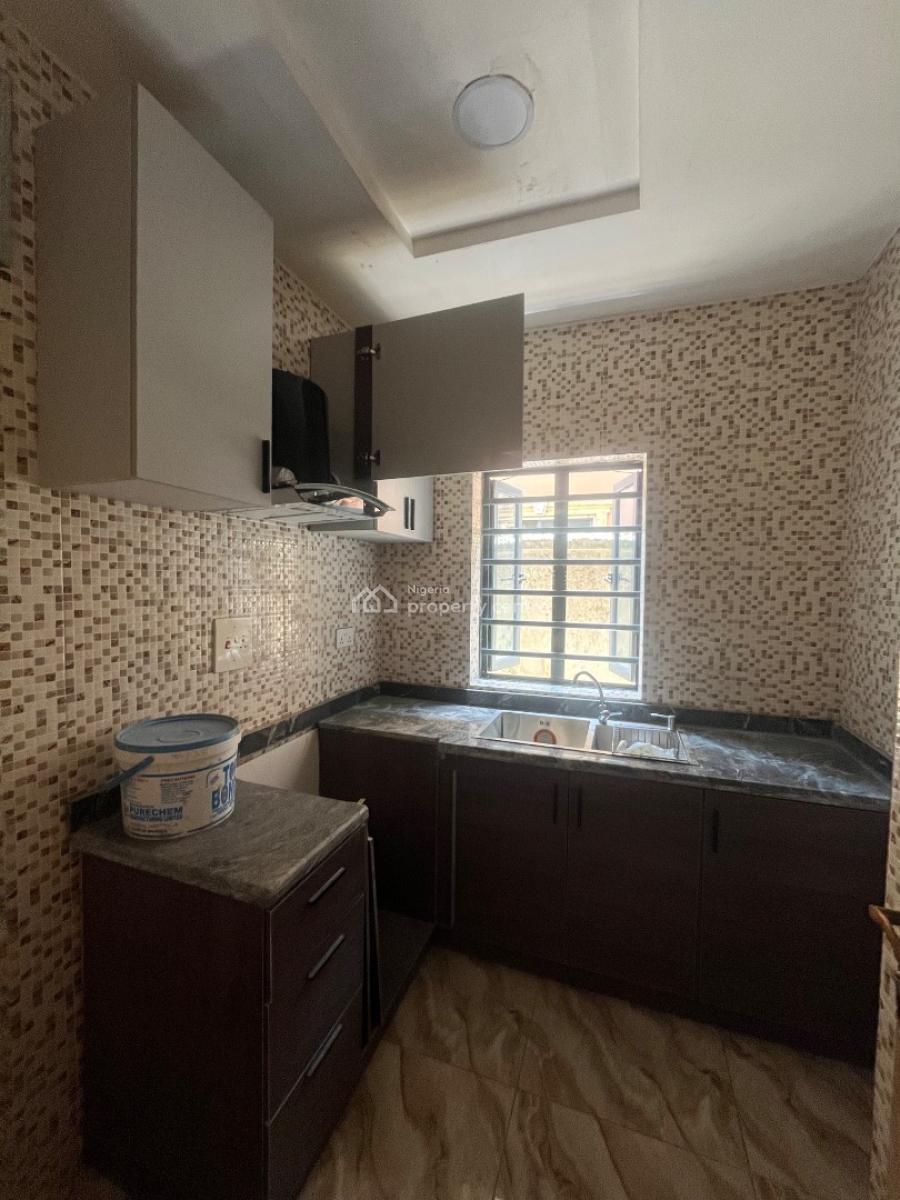 2bedroom Flat, Olive Garden Estate, Ogombo, Ajah, Lagos, Flat / Apartment for Rent