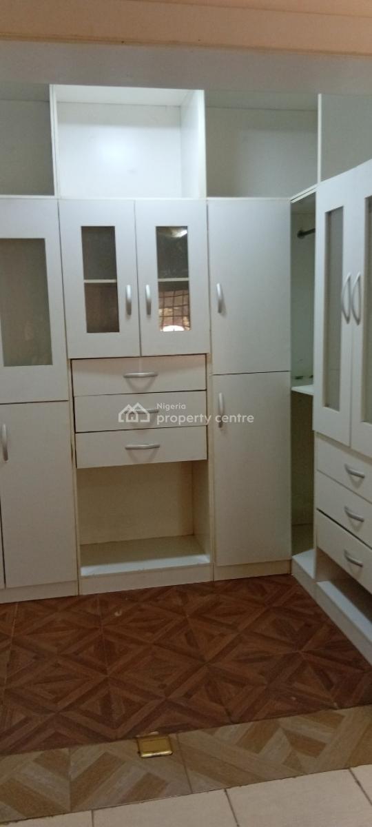 Spacious, Well Finished 2 Bedroom Flat with an Extra Room, Jabi, Abuja, Flat / Apartment for Rent