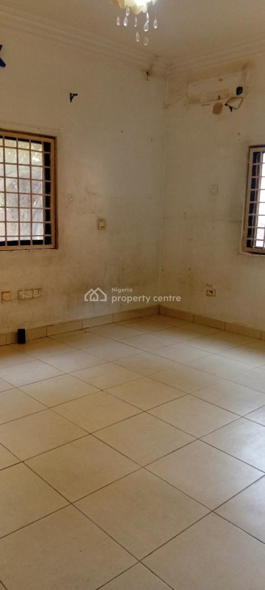 Spacious, Well Finished 2 Bedroom Flat with an Extra Room, Jabi, Abuja, Flat / Apartment for Rent