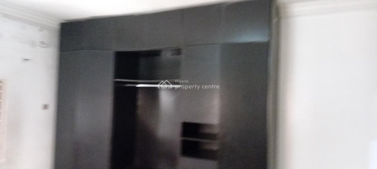 Spacious, Well Finished 2 Bedroom Flat with an Extra Room, Jabi, Abuja, Flat / Apartment for Rent