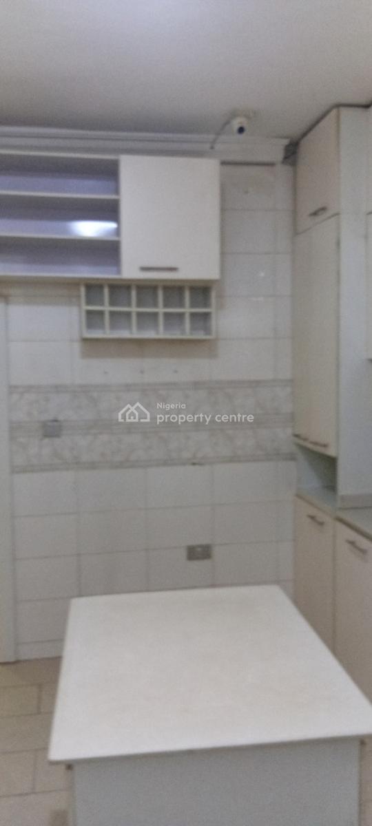 Spacious, Well Finished 2 Bedroom Flat with an Extra Room, Jabi, Abuja, Flat / Apartment for Rent