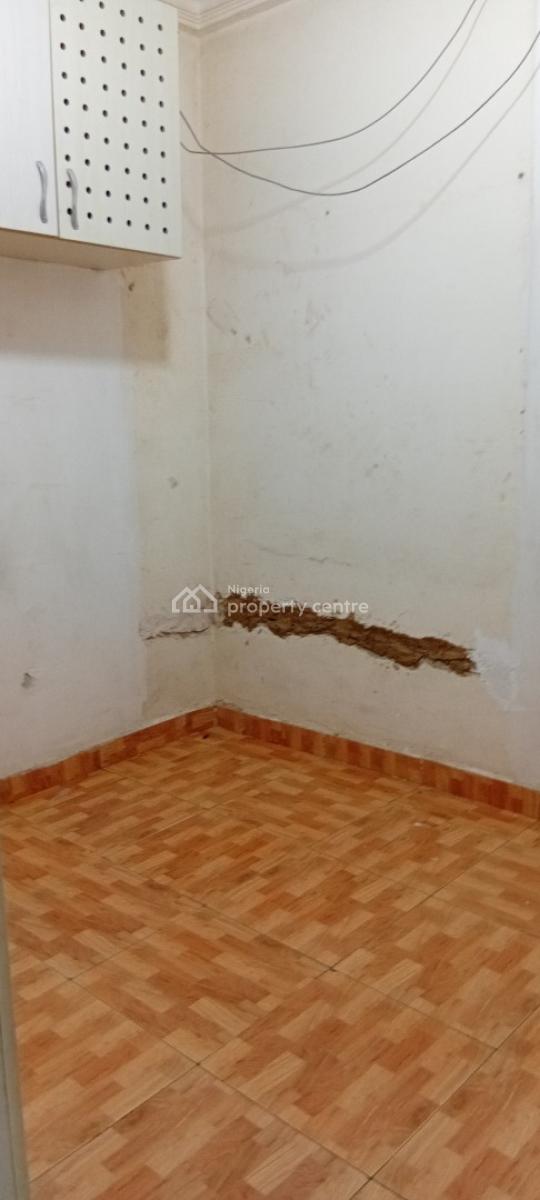 Spacious, Well Finished 2 Bedroom Flat with an Extra Room, Jabi, Abuja, Flat / Apartment for Rent