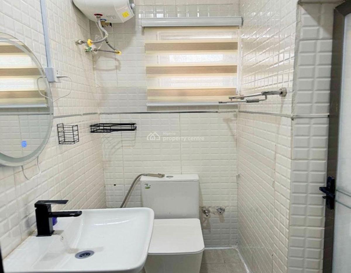 Nicely Furnished 2 Bedroom Apartment, Surulere, Lagos, Flat / Apartment Short Let