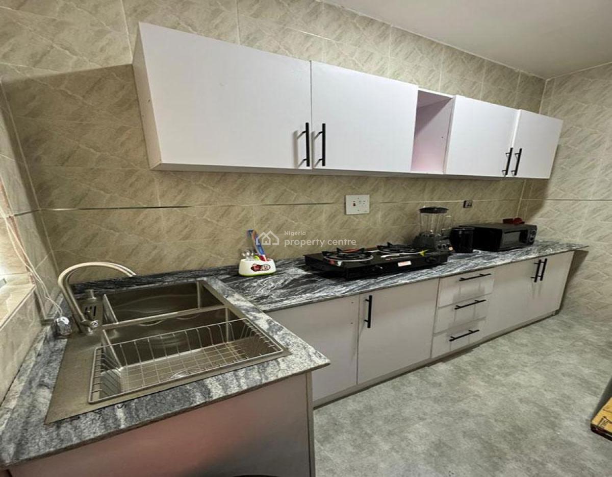 Nicely Furnished 2 Bedroom Apartment, Surulere, Lagos, Flat / Apartment Short Let