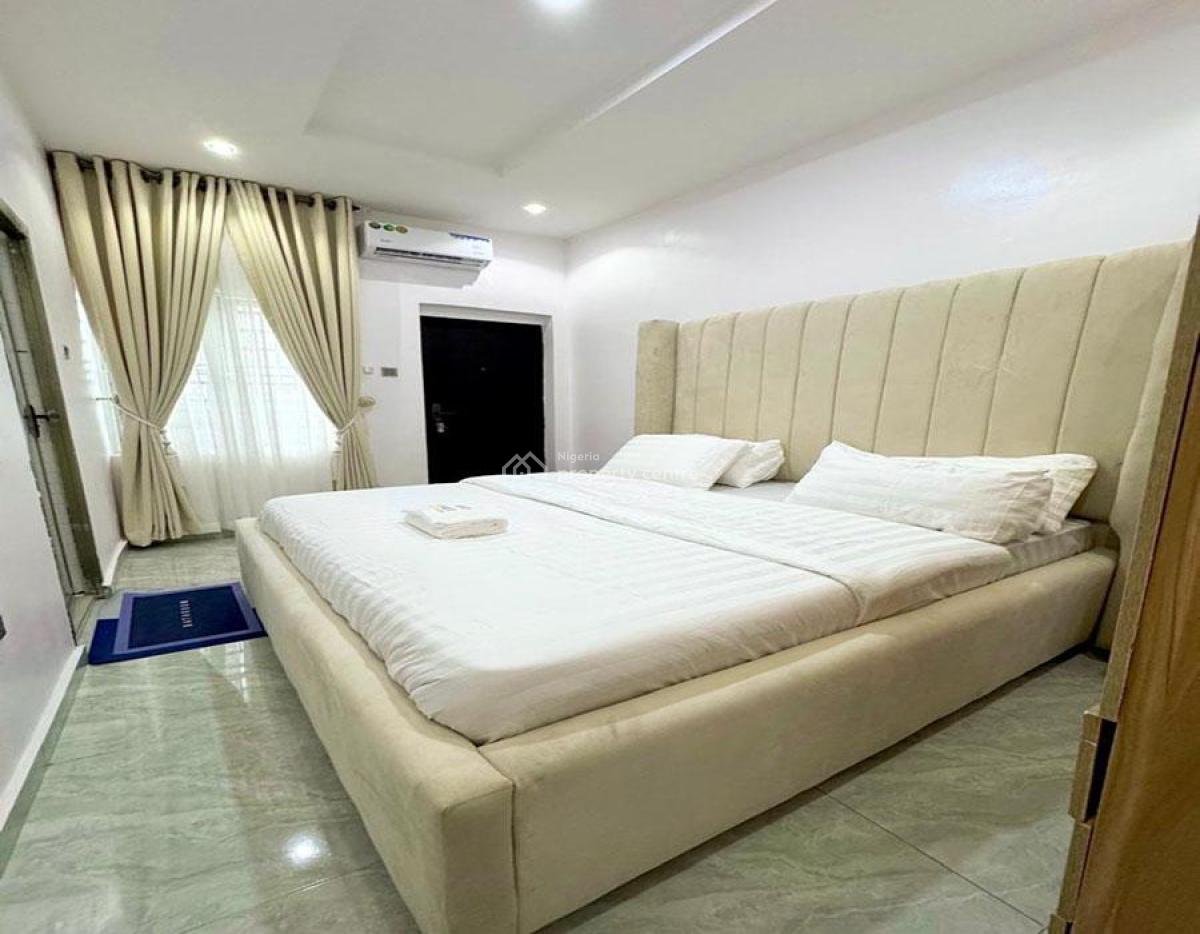 Nicely Furnished 2 Bedroom Apartment, Surulere, Lagos, Flat / Apartment Short Let