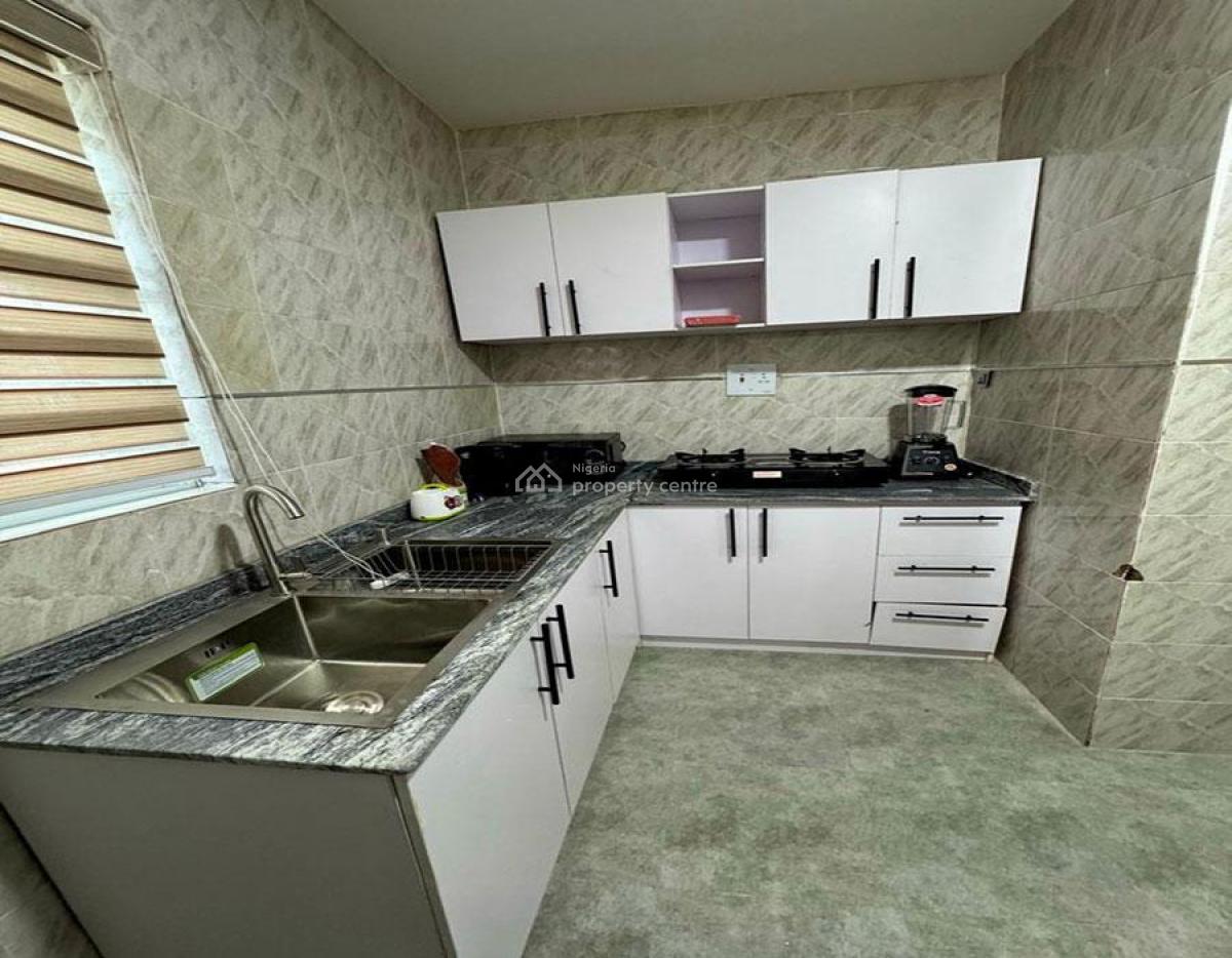 Nicely Furnished 2 Bedroom Apartment, Surulere, Lagos, Flat / Apartment Short Let