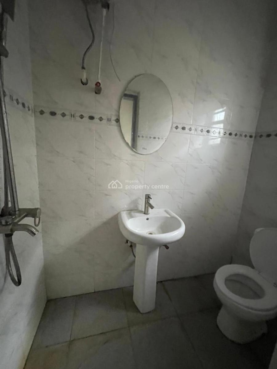 Lovely 2 Bedroom Apartment  Unfurnished, :lekki Conservation, Lekki Expressway, Lekki, Lagos, Flat / Apartment for Rent