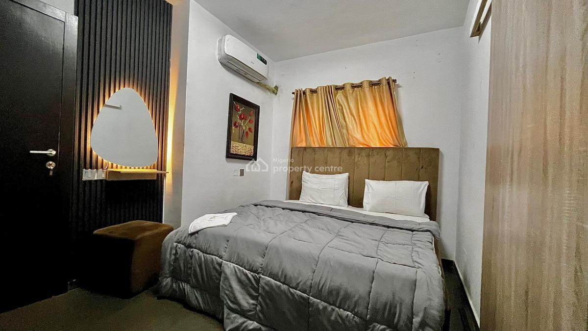 Gorgeous 3bedroom Apartment, Lekki, Lekki Phase 1, Lekki, Lagos, Flat / Apartment Short Let
