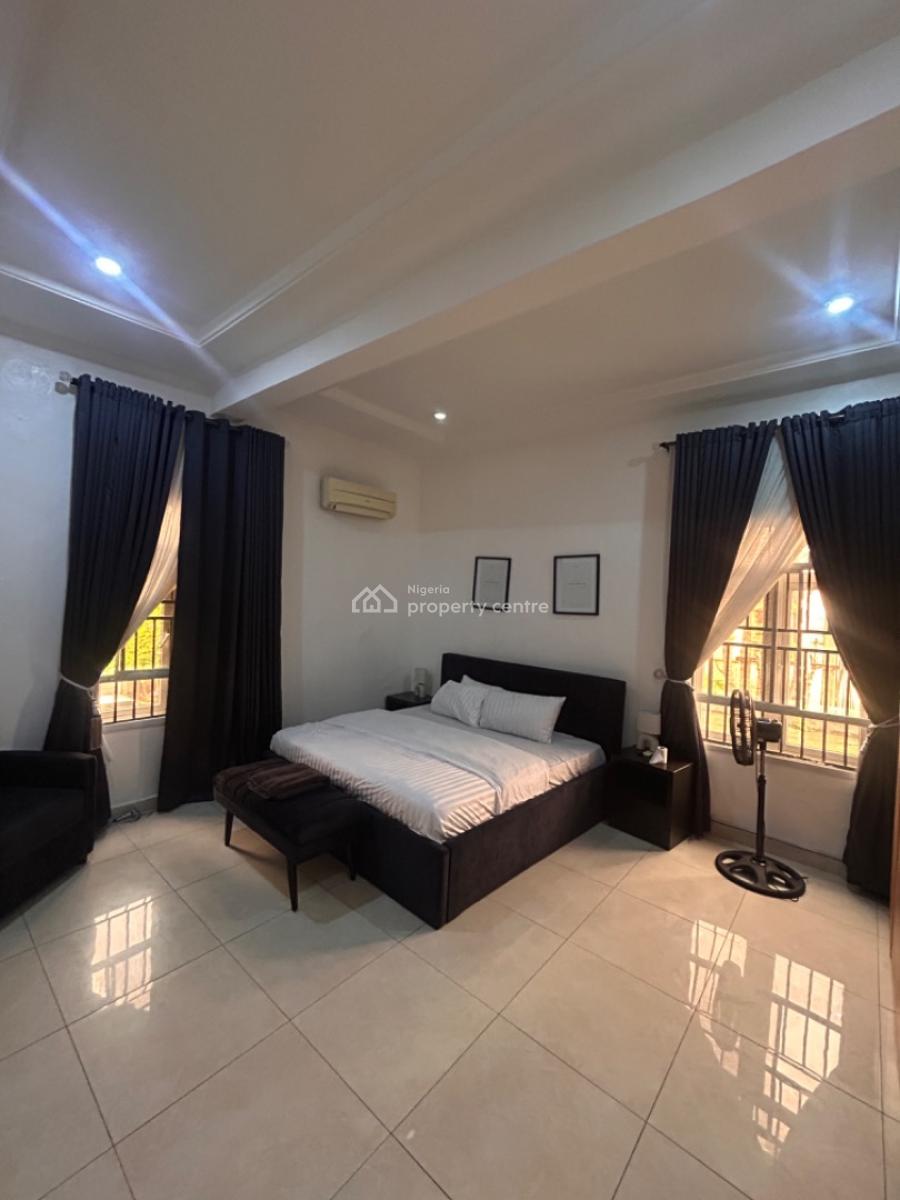 2 Bedroom Luxury Apartment, Babatunde Anjous, Lekki Phase 1, Lekki, Lagos, Flat / Apartment Short Let