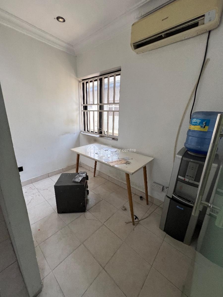 Shop/office Space at Lekki Phase 1, Lekki Phase 1 Lekki Lagos, Lekki Phase 1, Lekki, Lagos, Shop for Rent
