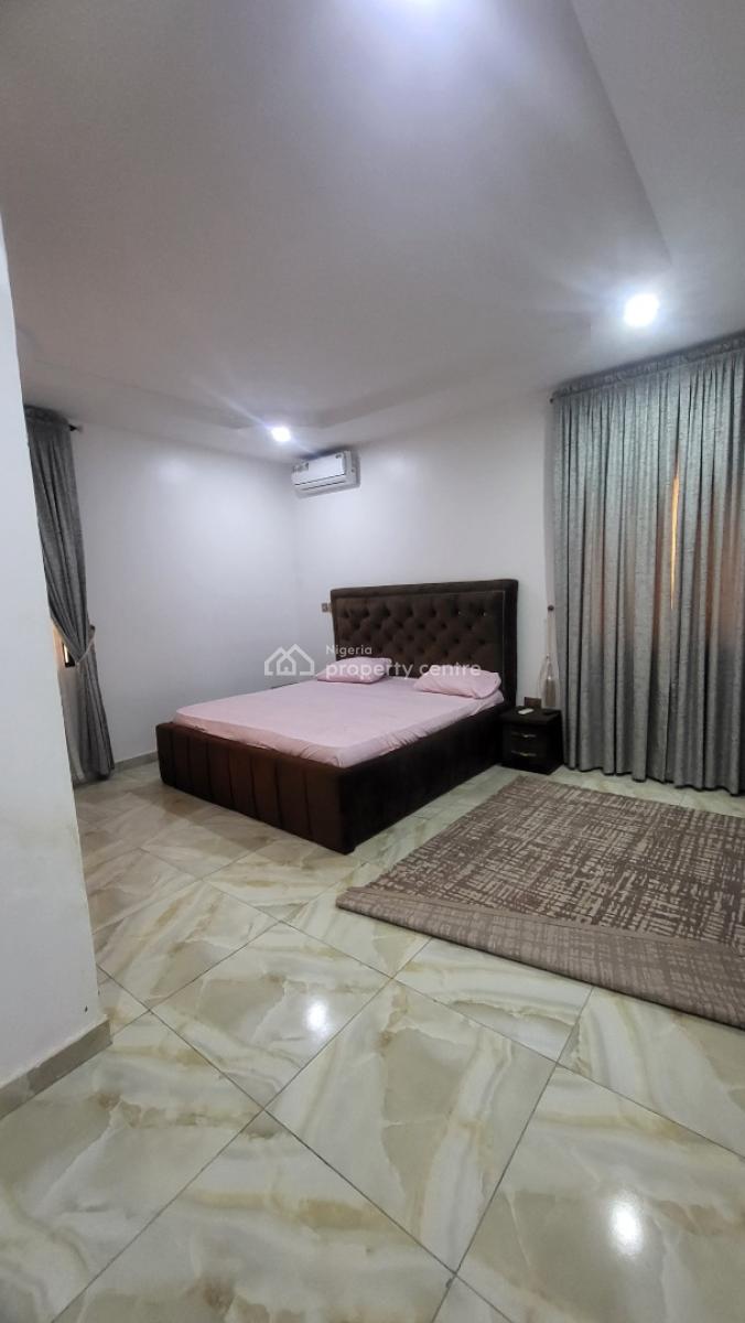 Spacious 2 Bedroom Flat, Airport Road Before Citec Estate, Jabi, Abuja, Flat / Apartment for Rent